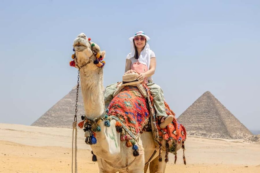 Sharm El-Sheikh: Full-Day Tour of Cairo and Pyramids by Bus - Giza Plateau: three pyramids and one unforgettable view