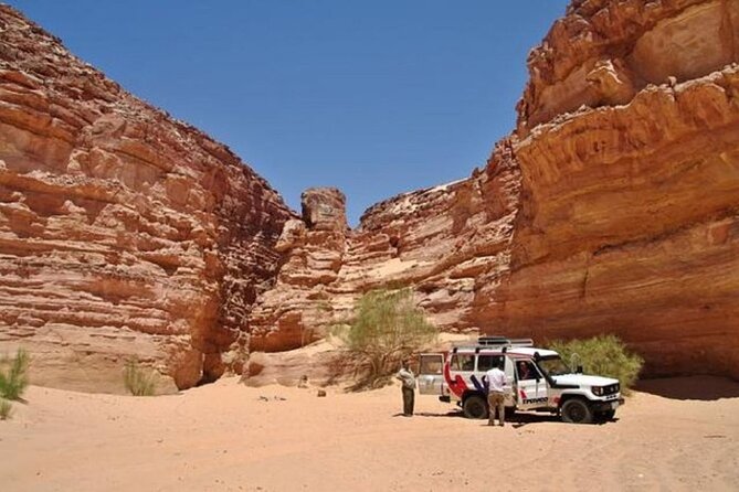 Sharm El-Sheikh: Jeep Adventure to Blue Hole, Canyon & Dahab - Walking through the 800-meter Colored Canyon