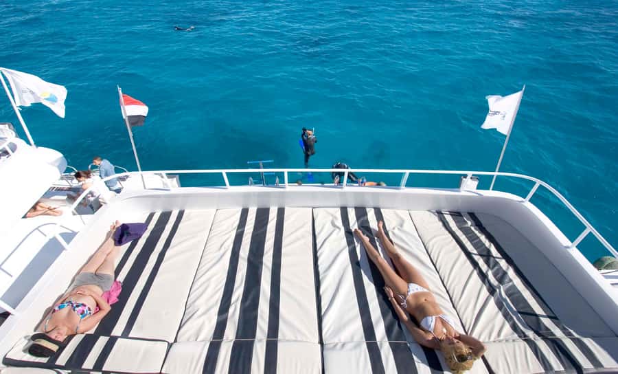 Sharm El-Sheikh: Luxury Ras Mohammed & White Island Cruise - The first snorkeling stop at Ras Mohammed