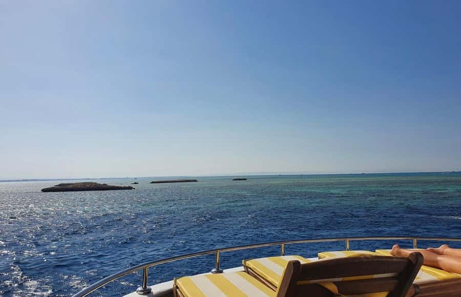 Sharm el-Sheikh: Premium Ras Mohammed & White Island Cruise - Lunch on board, simple and practical