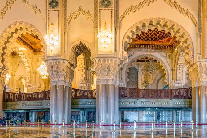 Skip the line Hassan 2 mosque Premium Tour entry ticket included - Guide quality and the group experience