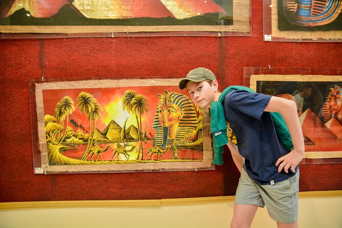 Small group Hurghada to Luxor, Valley of the Kings by Van - What the guide adds to the day