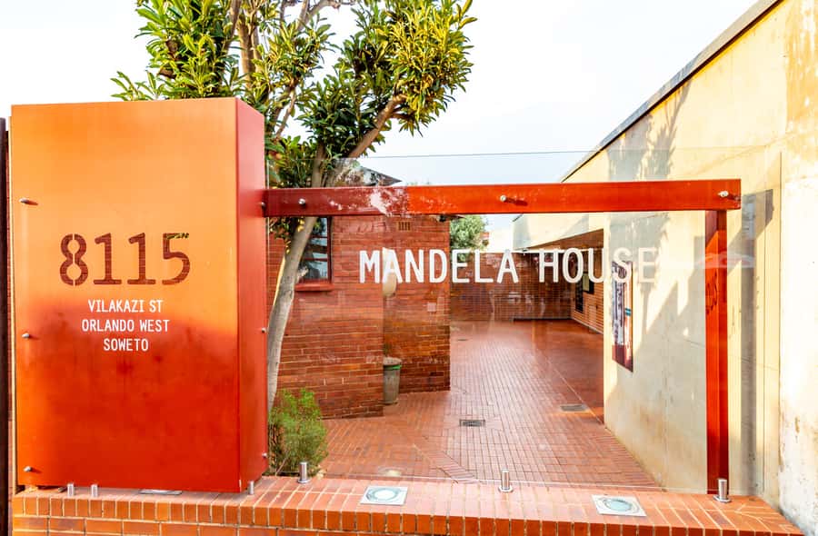 Soweto: Hop-On Hop-Off Bus, City Tour and Apartheid Museum - Key points to know before booking