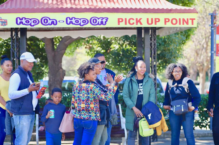 Soweto: Hop-On Hop-Off Bus, City Tour and Apartheid Museum - Vilakazi Street and Mandela House