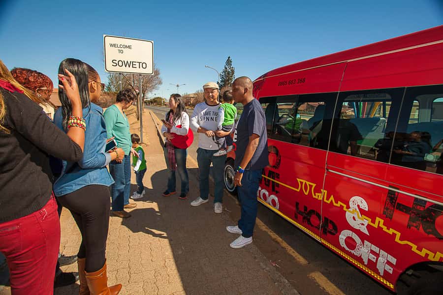 Soweto: Hop-On Hop-Off Bus, City Tour and Apartheid Museum - Starting in Rosebank or using the Sandton shuttle