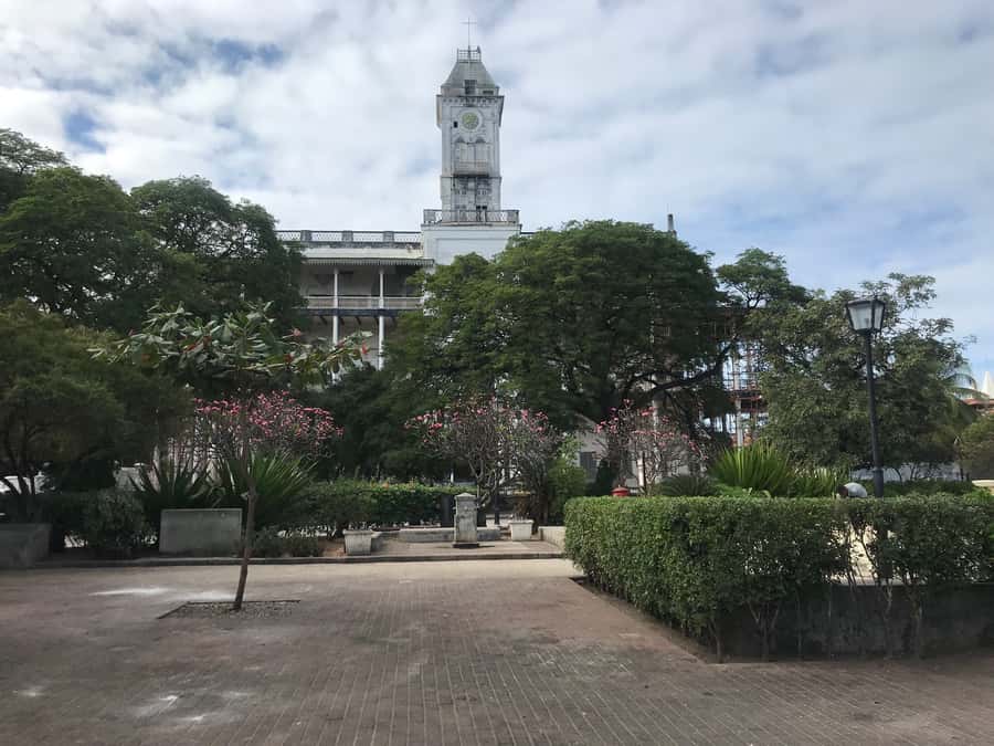 Stone Town: Stone Town and Prison Island Private Day Trip - The National Museum and Arab Fort put Zanzibar in context