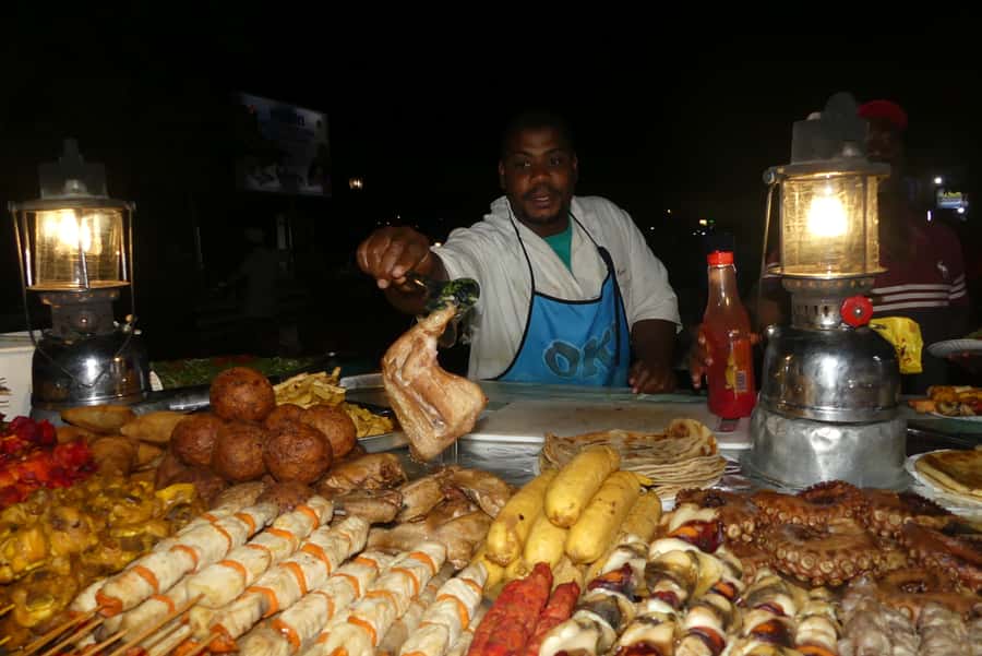 Stonetown: Food Markets and Street Food Walking Tour - Starting at Darajani Market at 6 PM