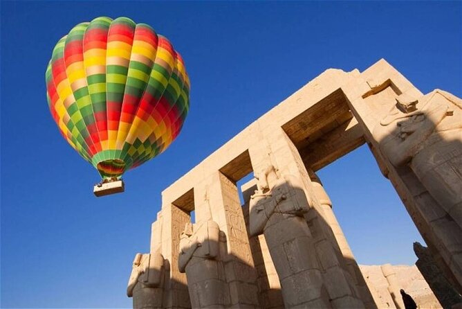 Sunrise Hot Air Balloon Over the Historical sites in Luxor - Why Luxor looks different from a balloon