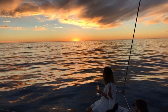 Sunset Champagne Cruise from Cape Town - Table Mountain from the Atlantic side