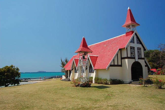TAXI north guided tour. - Grand Baie and Pereybere for northern beach views
