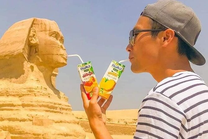 The Giza Pyramids, the Great Sphinx, and Local Lunch. - Comparing Khafre and Menkaure