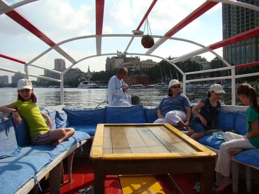 The Nile: Felucca Ride with Meal and Transfers - A quiet hour on the Nile in the middle of Cairo