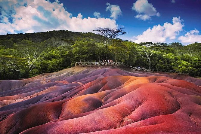 Tropical South West of Mauritius: Full-day All Inclusive tour (Visit to 3 parks) - Gris Gris Beach shows Mauritius at its roughest