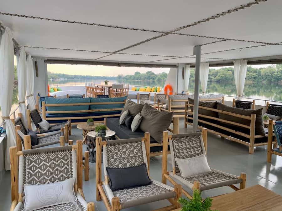 Victoria Falls: 2-Hour Luxury Zambezi River Sunset Cruise - Drinks, Canapés, and the Social Pace