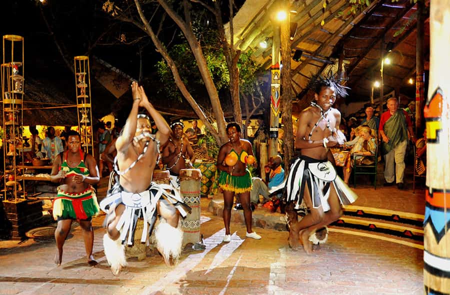 Victoria Falls: Boma Dinner and Drum Show - Entertainment continues between every course