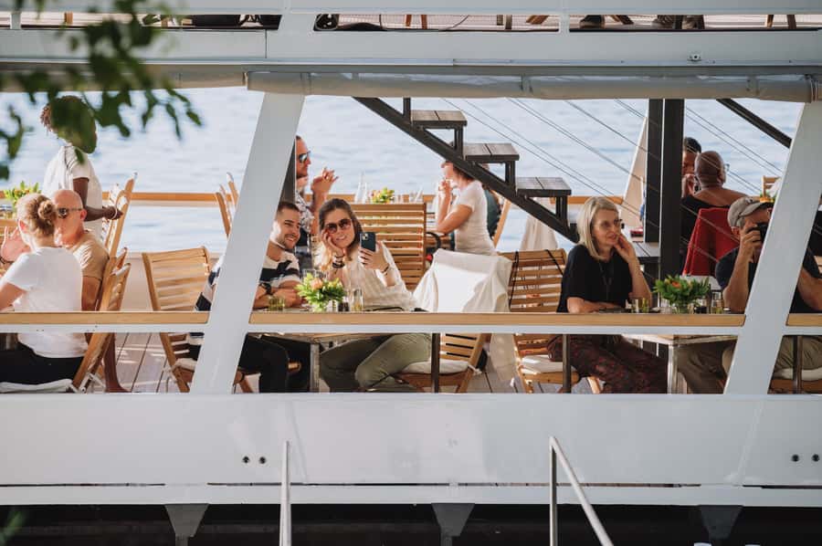 Victoria Falls: Dinner Cruise on the Zambezi River - Should you book this Victoria Falls dinner cruise?