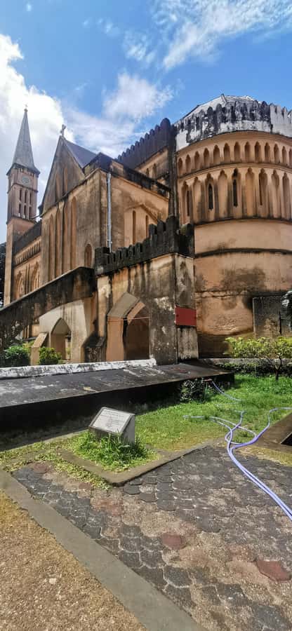 Zanzibar: 3 Hours Private Stone Town walking Tour with Guide - Why Stone Town is best understood on foot