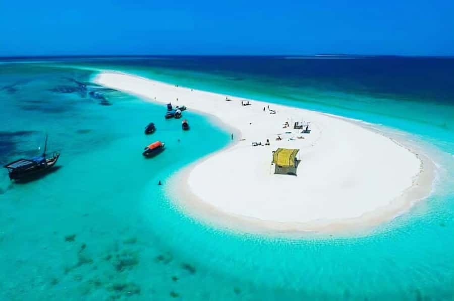 Zanzibar: Prison Island and Nakupenda Sandbank With Lunch - Who should book this experience