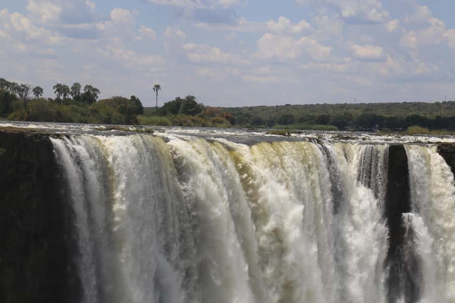 Zimbabwe & Zambia: Guided Tour of the Falls from Both Sides - Key points to know