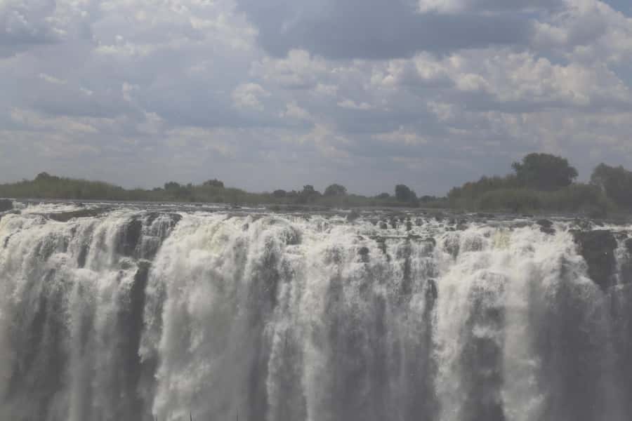 Zimbabwe & Zambia: Guided Tour of the Falls from Both Sides - The Zambian side and closer views